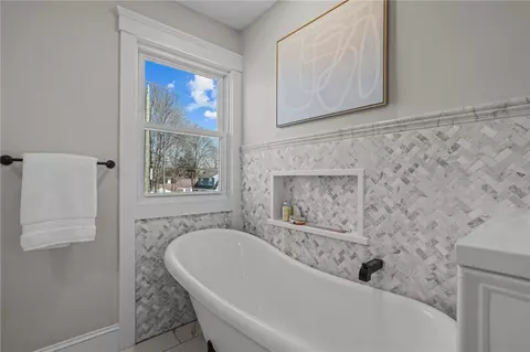 894 Main St, Warren, RI 02885 photo 33