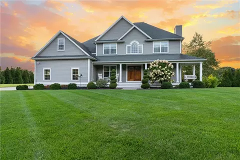 10 Sassafras Rd, Rehoboth, MA 02769