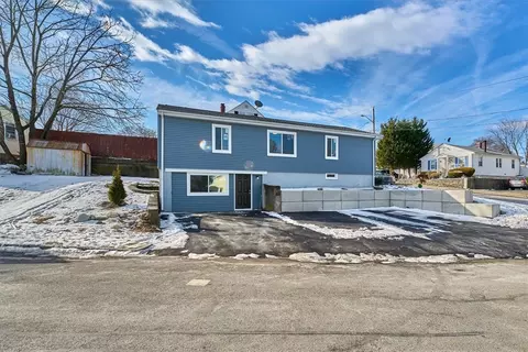 95 Wainwright St, Providence, RI 02908
