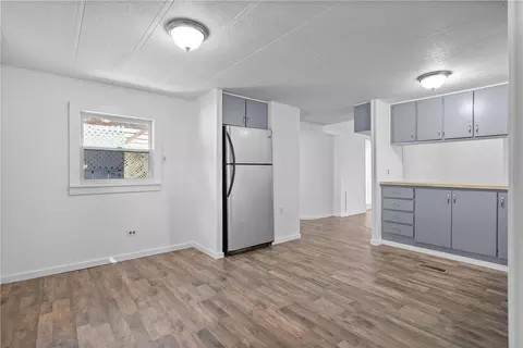 25 Lane A Ln, Coventry, RI 02816 photo 4