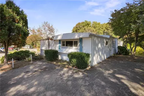 25 Lane A Ln, Coventry, RI 02816