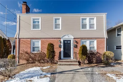 1015 Reservoir Ave, Cranston, RI 02910