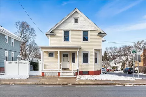 207 Pontiac Ave, Cranston, RI 02910