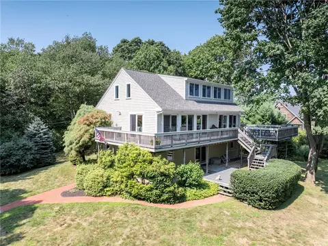 40 Hunters Harbor Rd, Charlestown, RI 02813