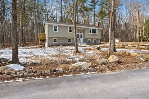 95 Saunders Brook Rd, Glocester, RI 02814
