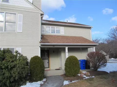 51 Nelson Ter #C, North Providence, RI 02904