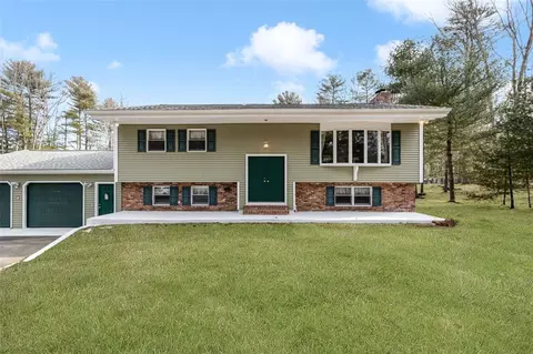 96 Brandy Brook Rd, Scituate, RI 02857
