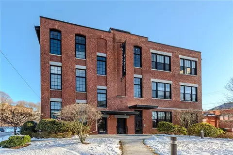 685 Social St #105, Woonsocket, RI 02895