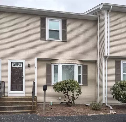 28 Fourth Ave, Warwick, RI 02888