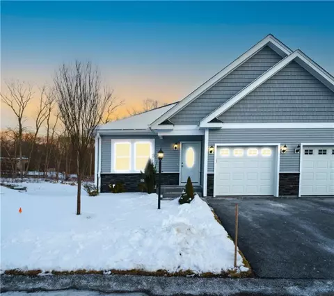 1520 Chopmist Hill Rd #13, Scituate, RI 02857