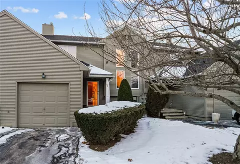 81 Valley Green Ct #B, North Providence, RI 02904