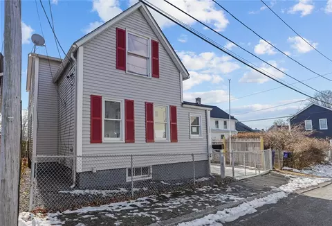 108 Cedar Ave, East Providence, RI 02915