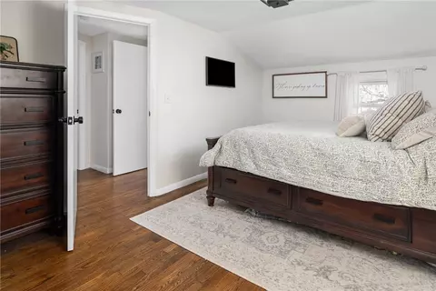 Bedroom - 22 Helen Ave, Warwick, RI 02886 photo 1 of 4