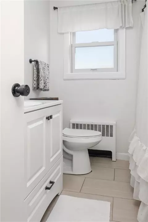 Bath - 22 Helen Ave, Warwick, RI 02886 photo 1 of 2
