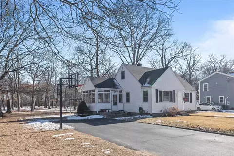 Exterior - 22 Helen Ave, Warwick, RI 02886 photo 2 of 5