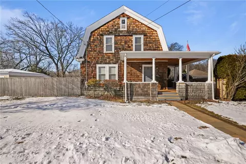 59 Norton Ave, Cranston, RI 02920