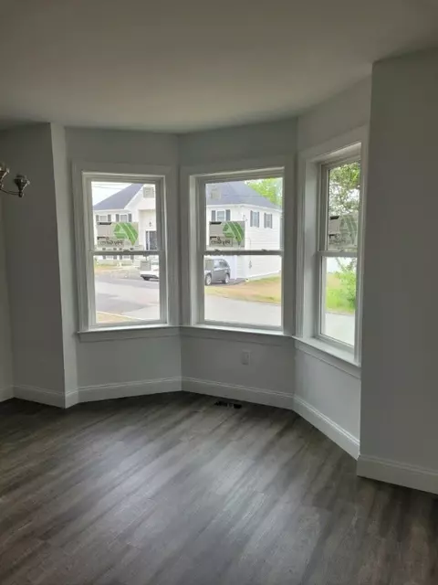 166 St Louis Ave, Woonsocket, RI 02895 photo 6