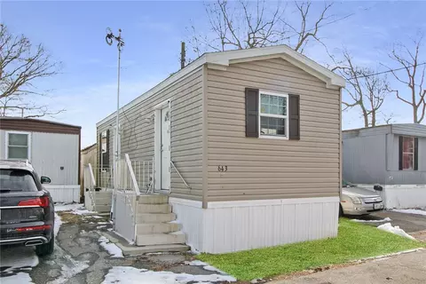 643 Forest Park Ave, Middletown, RI 02842