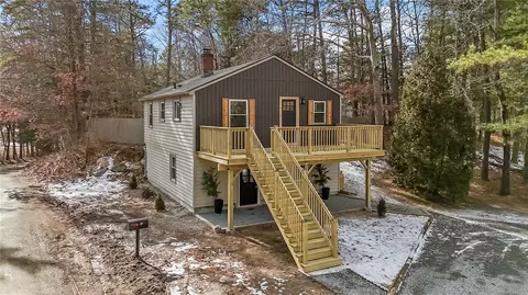 69 Thurston Dr, Hopkinton, RI 02832