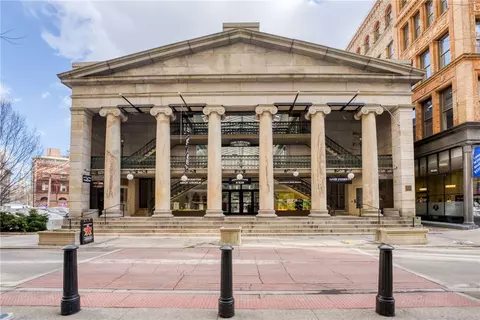 65 Weybosset St #220, Providence, RI 02903