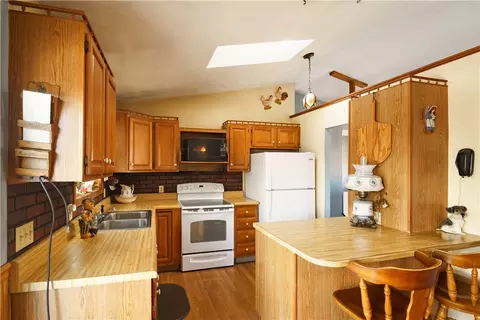 25 Francis St, Coventry, RI 02816 photo 8
