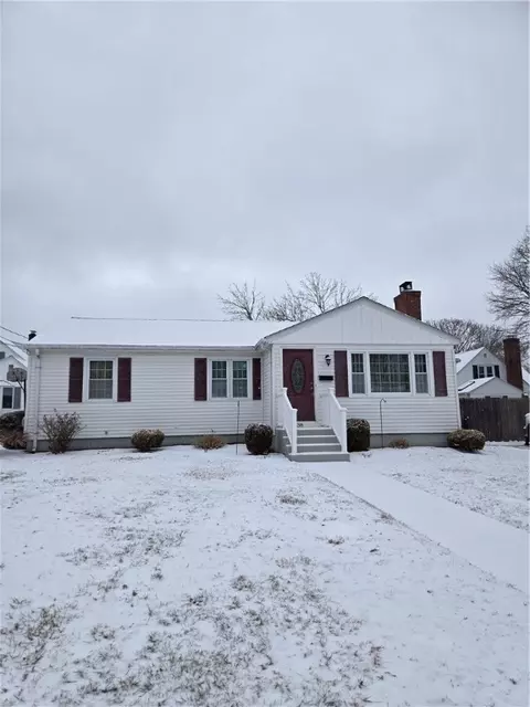 38 Maribeth Dr, Johnston, RI 02919