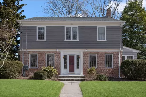 33 Stadium Rd, Providence, RI 02906