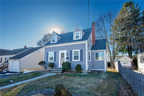 251 Becker Ave, East Providence, RI 02915
