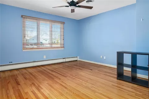 Bedroom - 60 Merrymount Dr, Warwick, RI 02886 photo 3 of 4