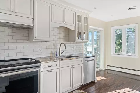 Kitchen - 60 Merrymount Dr, Warwick, RI 02886 photo 2 of 5