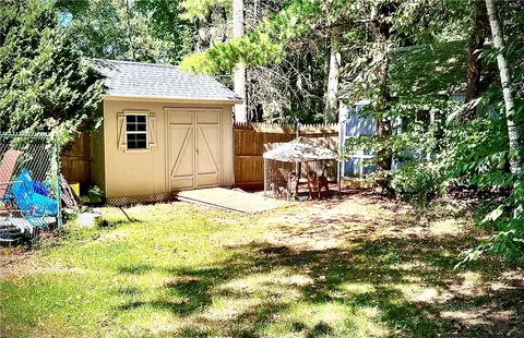 Exterior - 154 Lynne Ln, Burrillville, RI 02839 photo 6 of 13