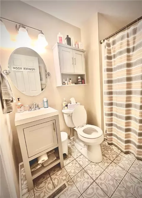 Bath - 154 Lynne Ln, Burrillville, RI 02839 photo 1 of 4