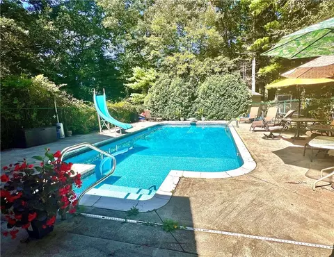 Exterior - 154 Lynne Ln, Burrillville, RI 02839 photo 10 of 13