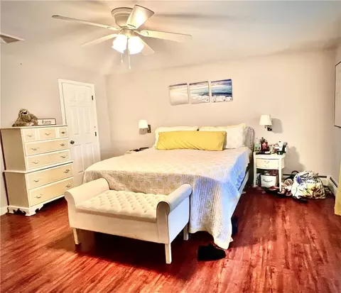 Bedroom - 154 Lynne Ln, Burrillville, RI 02839 photo 2 of 7