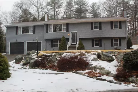 84 George Allen Rd, Glocester, RI 02814
