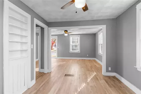 Living - 101 2nd Ave, Warwick, RI 02888 photo 4 of 8