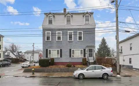 814 Plainfield St, Providence, RI 02909