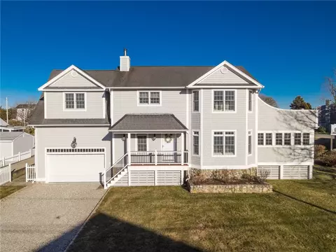 46 Third Ave, Charlestown, RI 02813