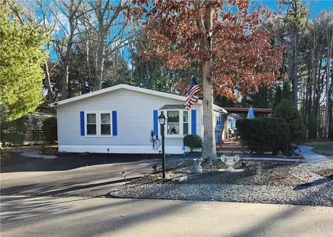 65 Lear Dr, Coventry, RI 02816