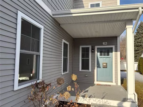 2 Desiree Ct #B, Smithfield, RI 02917