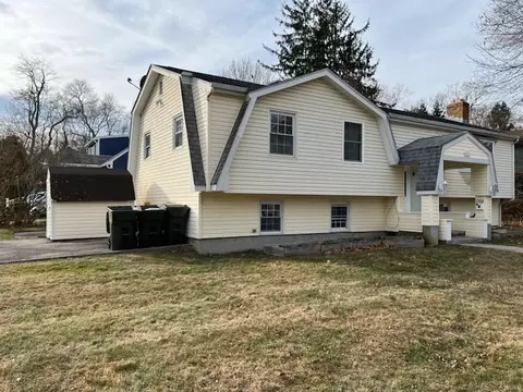 166 Parkway N, New London, CT 06320