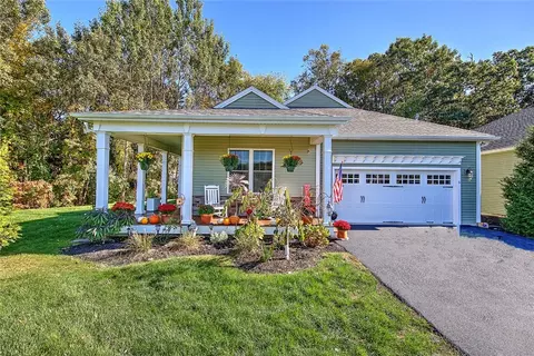 6 Spring Hill Dr #43, Uxbridge, MA 01569
