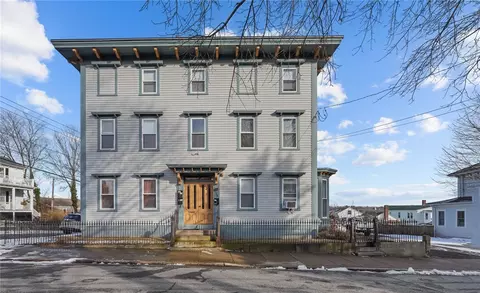 154 Peirce St, East Greenwich, RI 02818