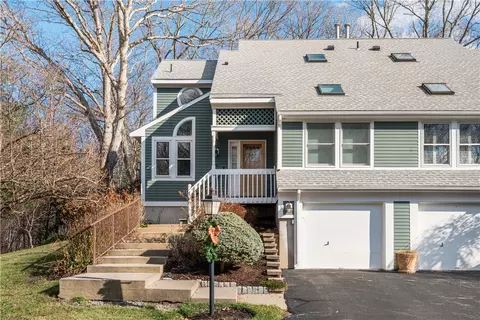 5570 Post Rd #10, East Greenwich, RI 02818