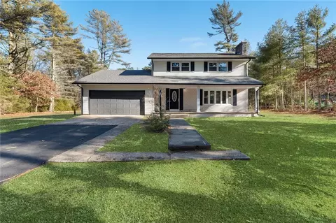 307 Old Coach Rd, Charlestown, RI 02813