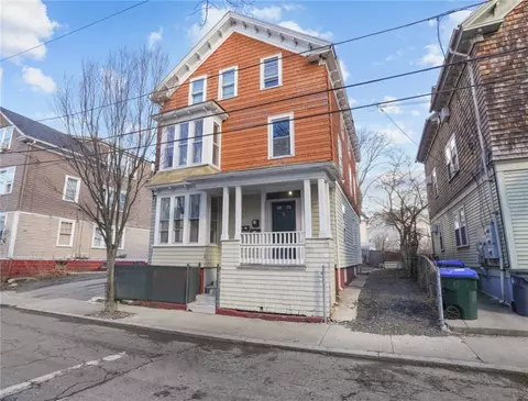 77 Pekin St, Providence, RI 02908