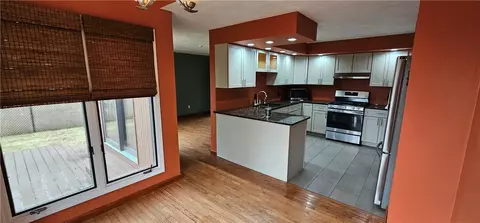 1091 Main Ave, Warwick, RI 02886 photo 6