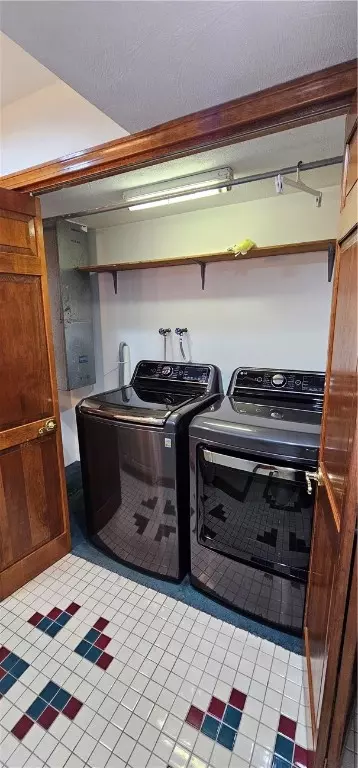 1091 Main Ave, Warwick, RI 02886 photo 24