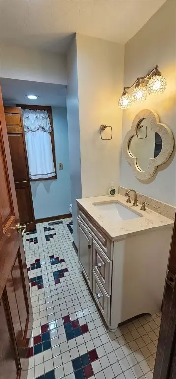 1091 Main Ave, Warwick, RI 02886 photo 23