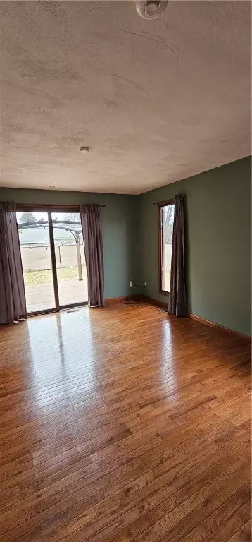 1091 Main Ave, Warwick, RI 02886 photo 8